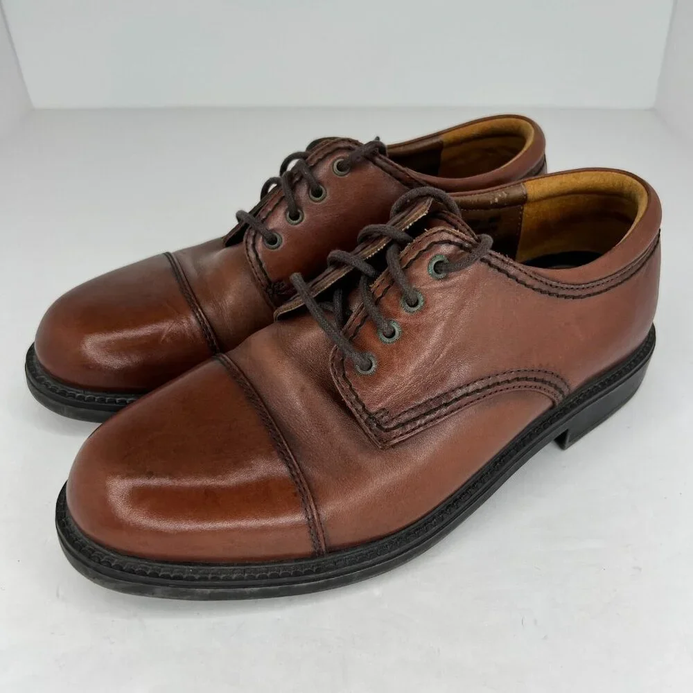 Dockers Mens 090-2210 Brown Gordon Leather Cap Toe Oxford Size 8 W Dress Shoes